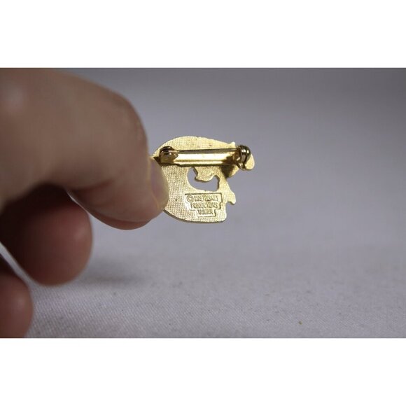 Vintage Taiwan Disney Park pins set of 4, Disney World enamel pins, Mickey - Picture 10 of 10